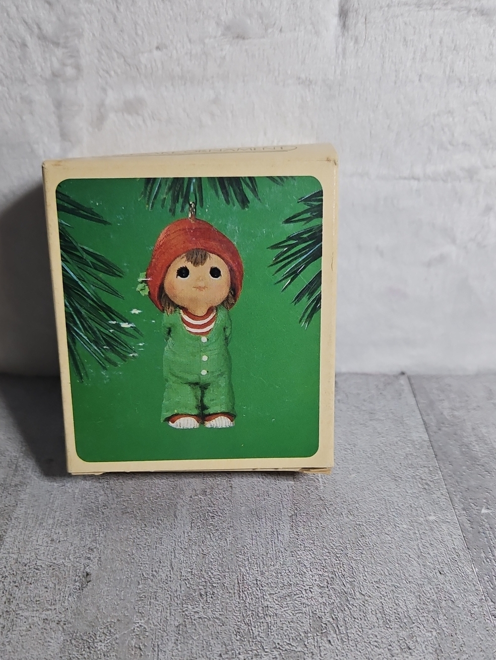 1984 Hallmark, Christmas Keepsake, ornament NIB